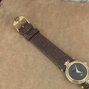 Vintage Gucci 4500L  watch with Black Enamel face Gold sword hands Fancy T Lugs Gucci | Accessories | Vintage Gucci 450l Watch With Black  main image 3